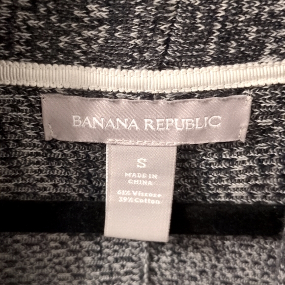 Banana Republic cardigan - Picture 2 of 2